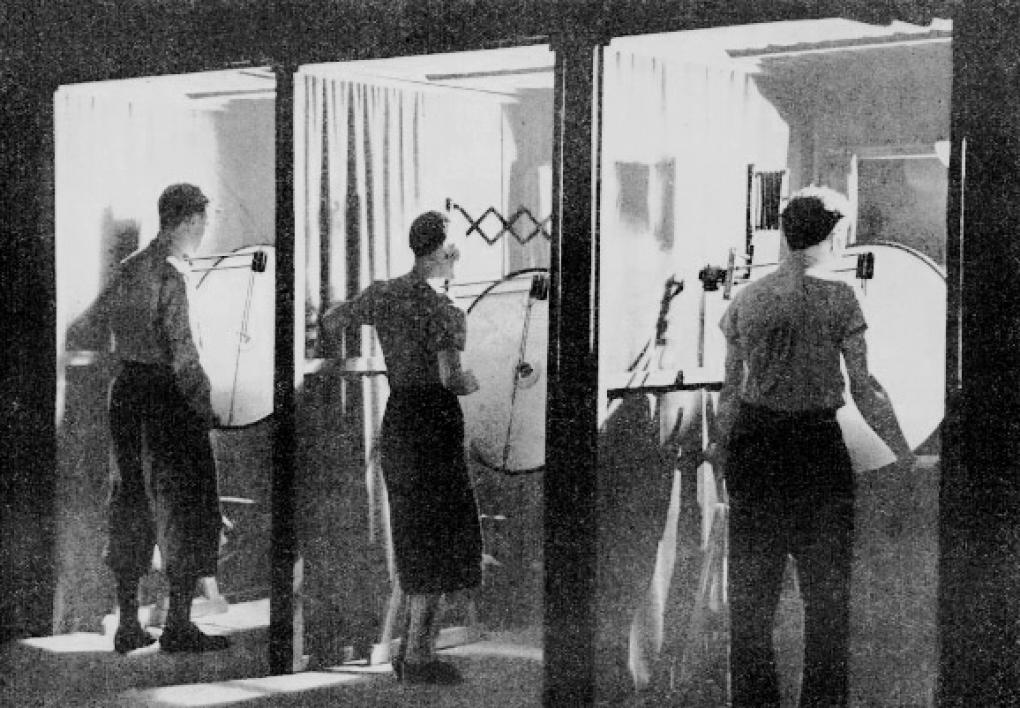 Topoly Dubbing System (1932 UFA Publicity Photograph).